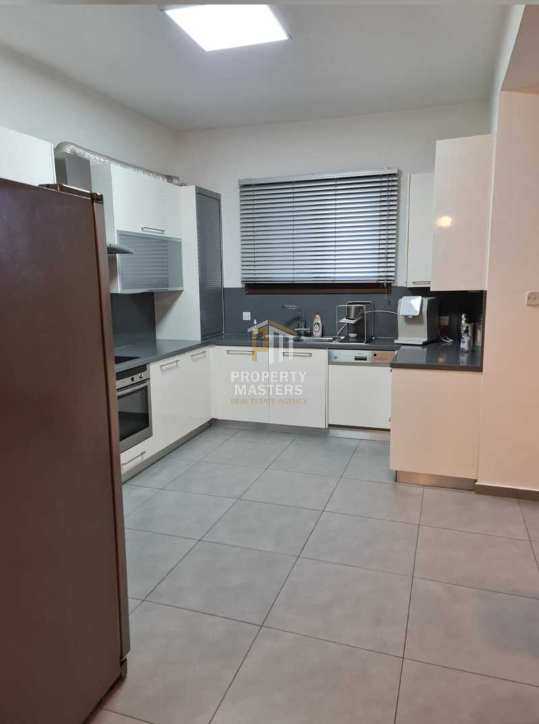 Fully Furnished Apartment 3 Bedrooms in Palouriotissa, Nicosia photo 1