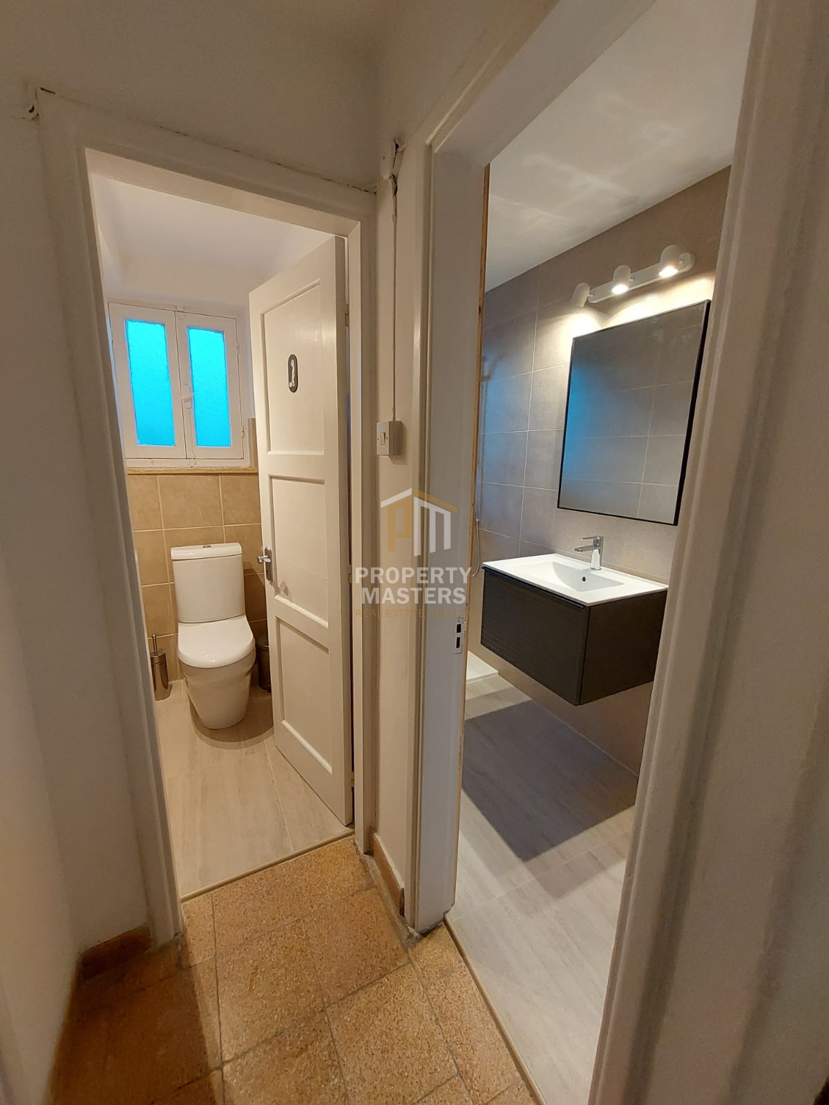 4 Bedroom Whole Floor Upper House in Agios Andreas, Nicosia photo 9