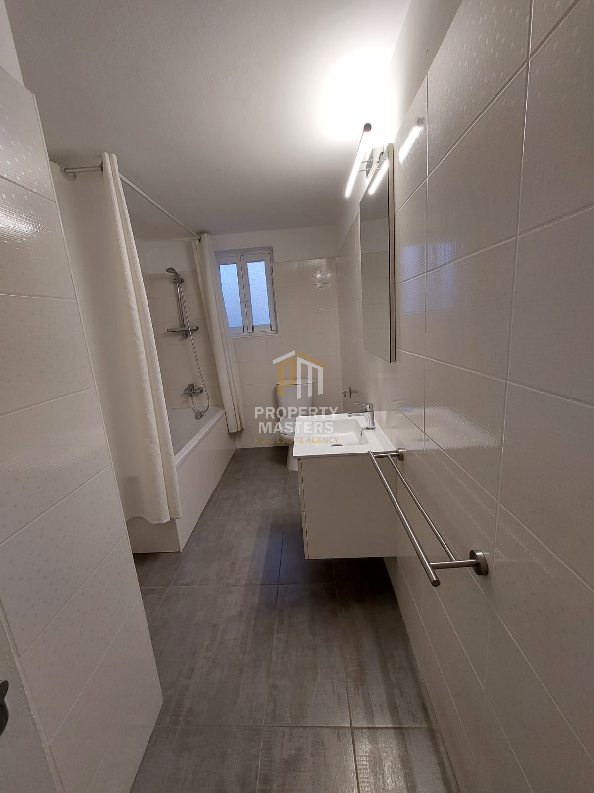 4 Bedroom Whole Floor Upper House in Agios Andreas, Nicosia photo 10