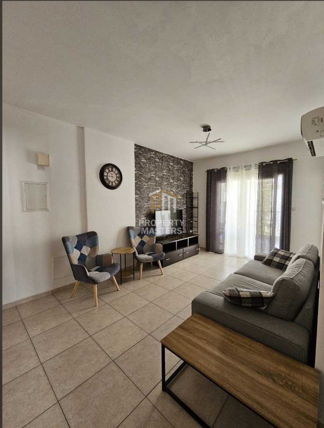 2 bedroom Apartment in Aradippou - Agios Fanourios photo 2