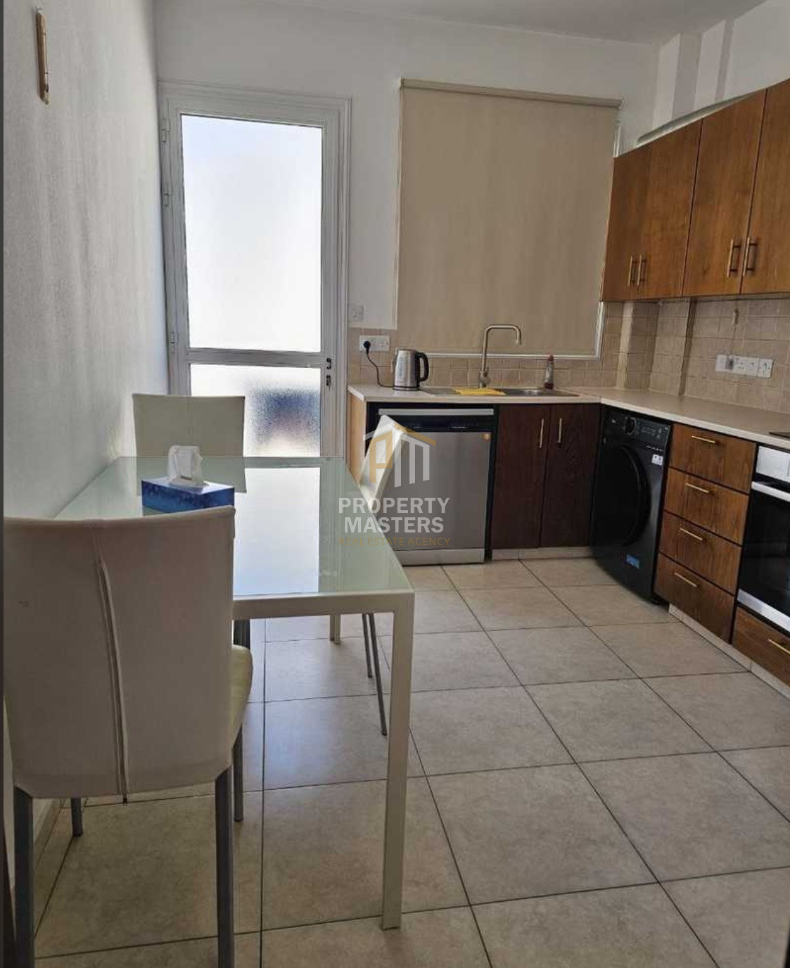 2 bedroom Apartment in Aradippou - Agios Fanourios photo 10