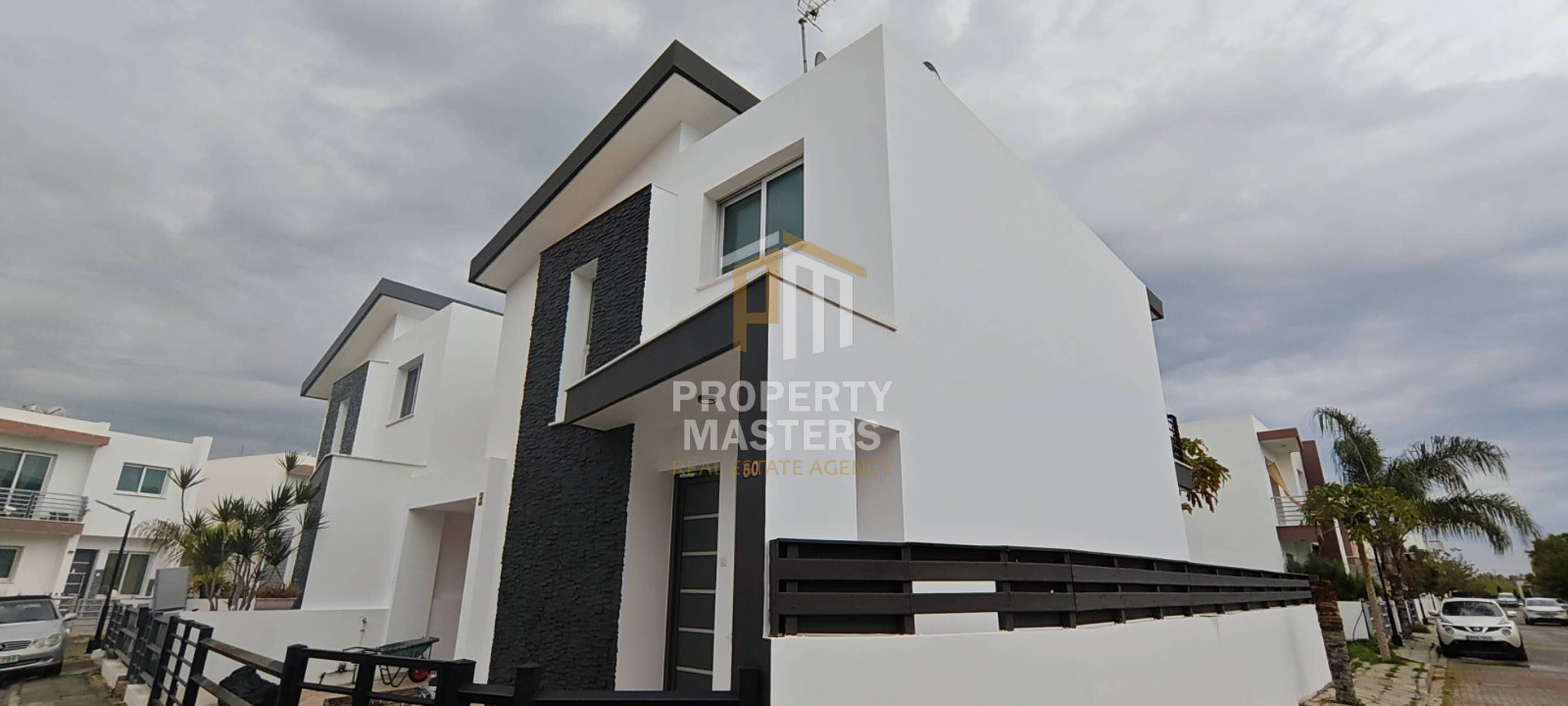 3 bedroom Detached House in Pyla photo 2