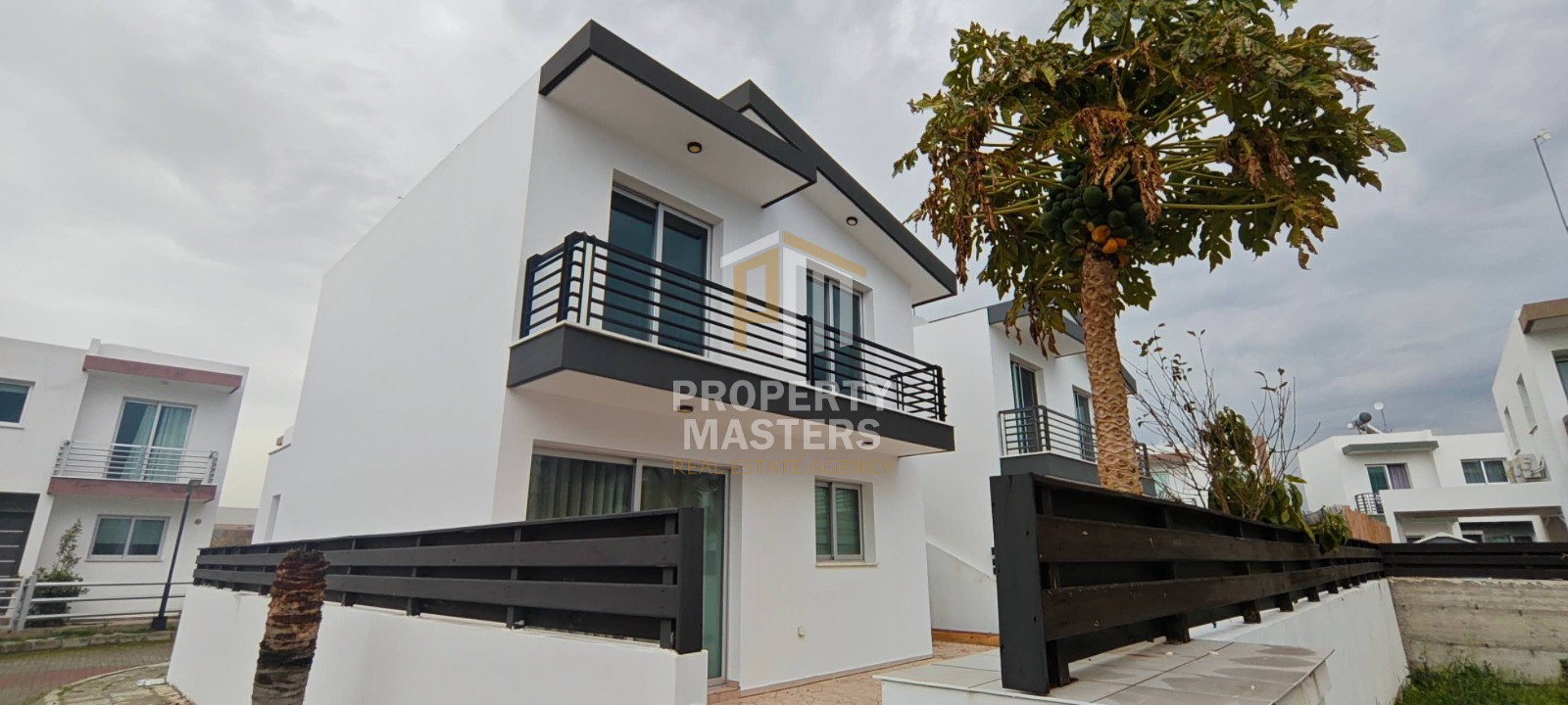 3 bedroom Detached House in Pyla photo 3