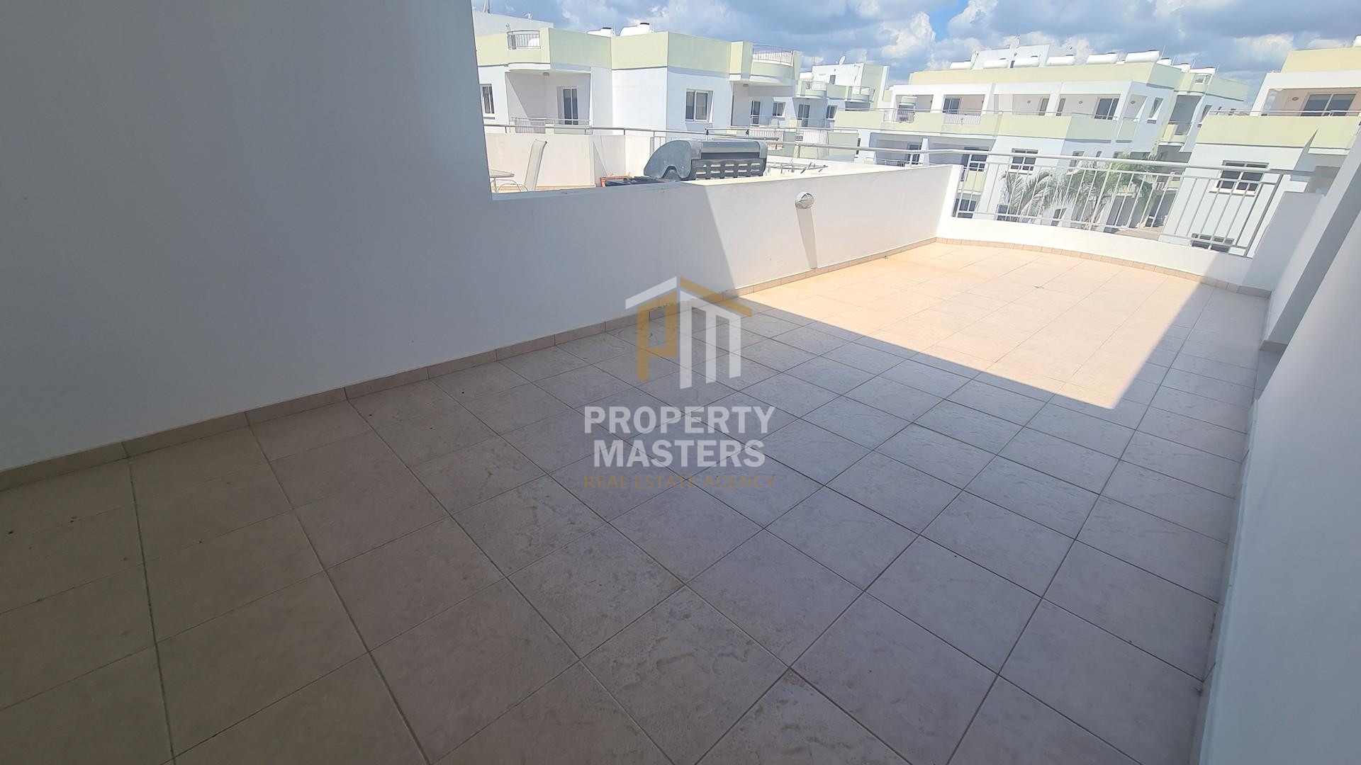 2 bedroom Apartment in Pyla photo 3