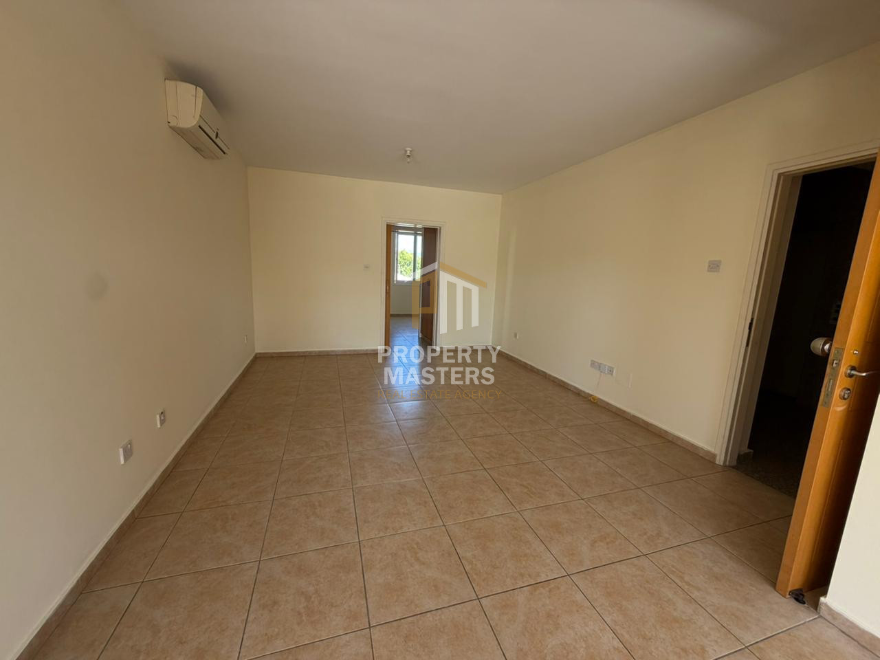 3 bedroom Apartment in Agios Dometios photo 13
