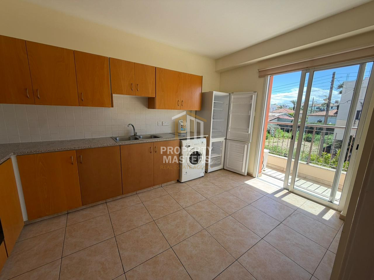 3 bedroom Apartment in Agios Dometios photo 4