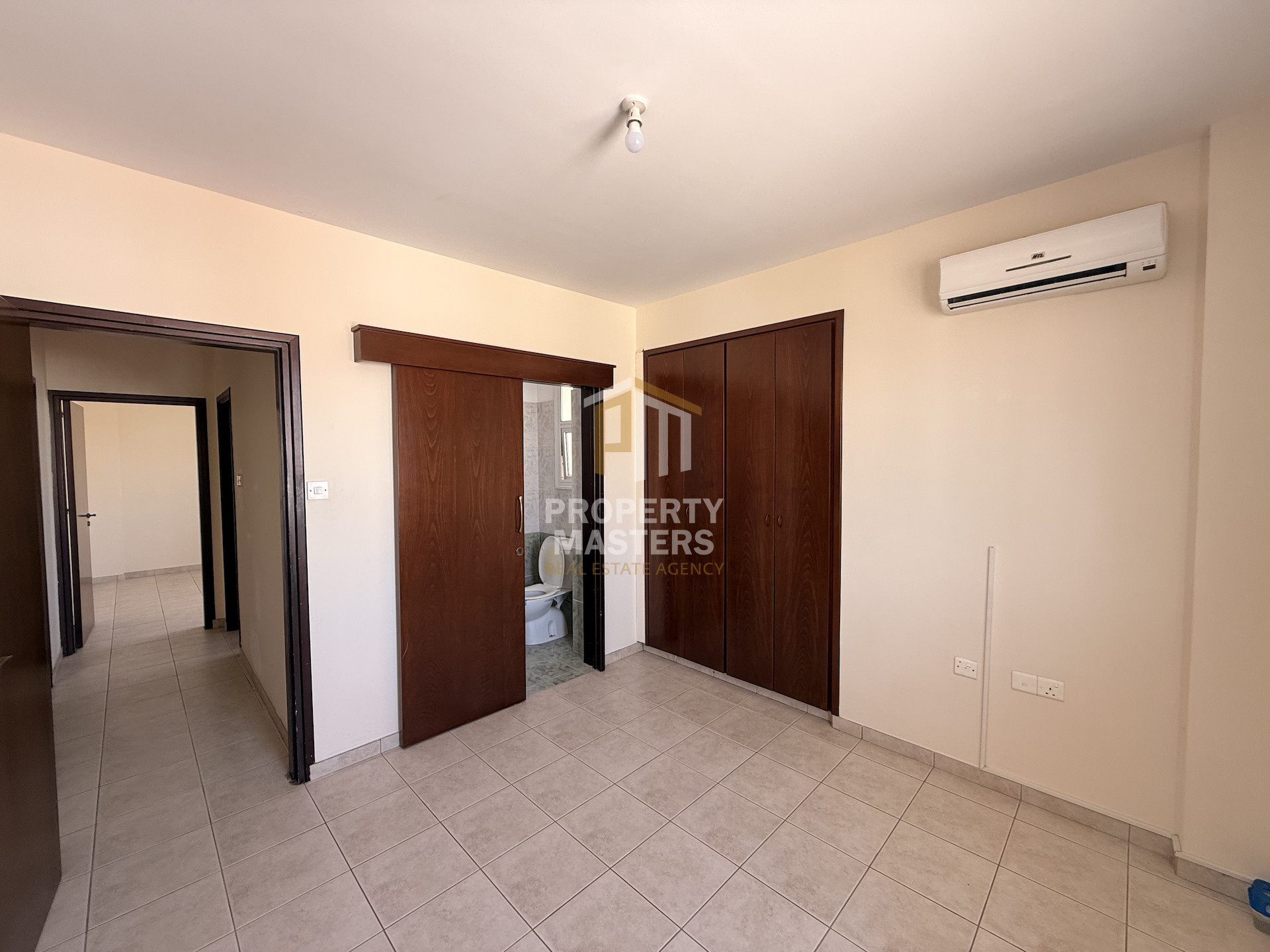 2 Bedroom Apartment near Metropolis Mall photo 6