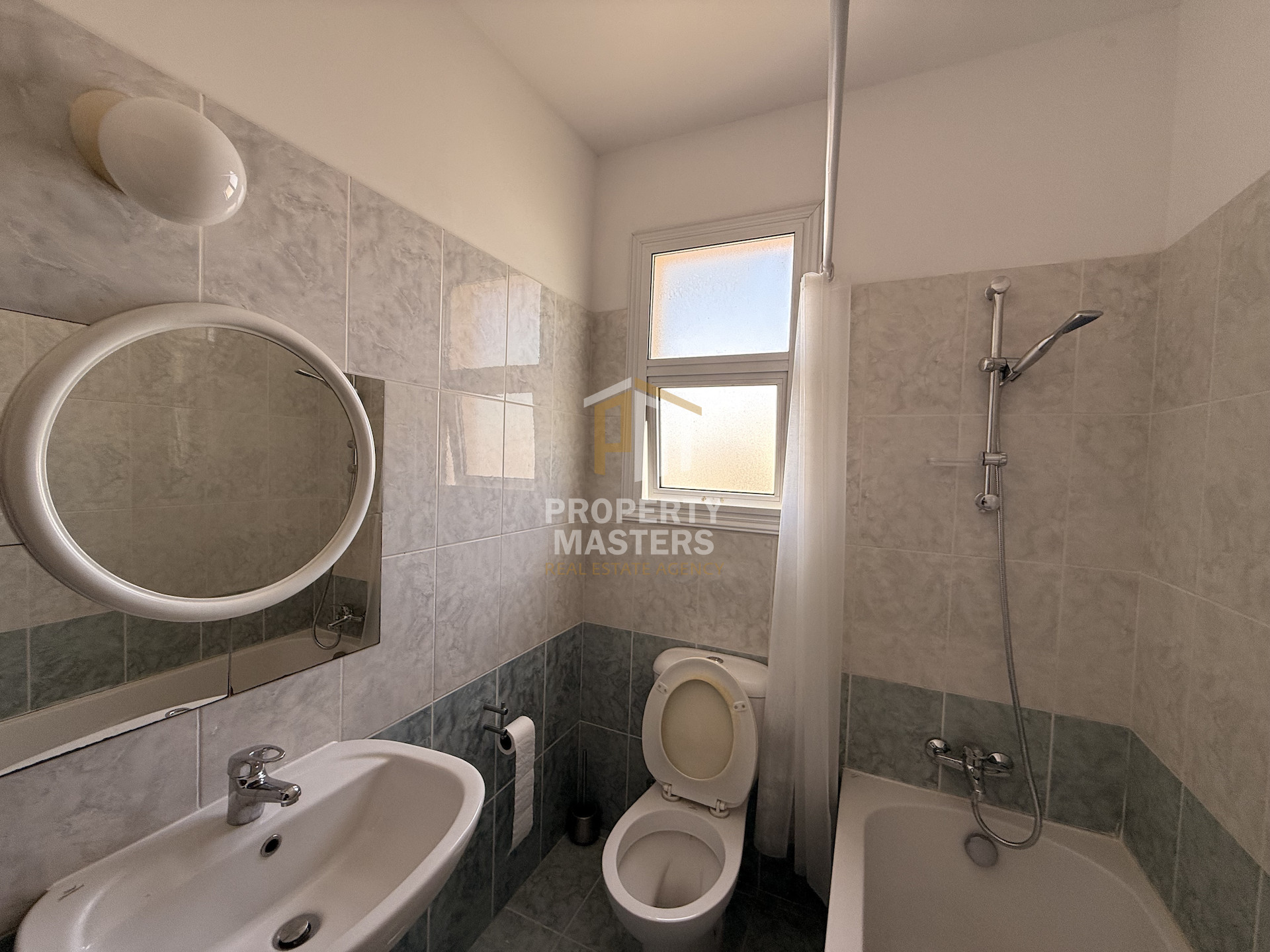 2 Bedroom Apartment near Metropolis Mall photo 8