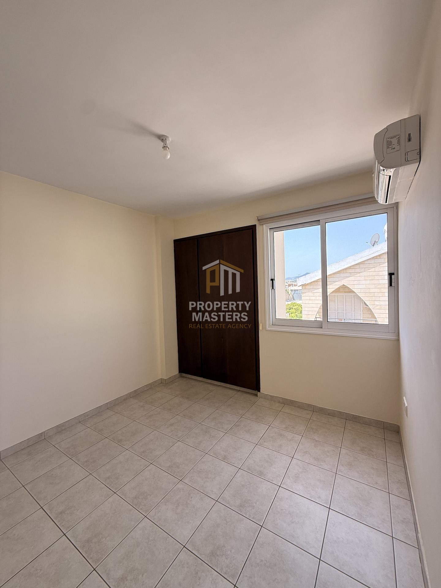2 Bedroom Apartment near Metropolis Mall photo 12