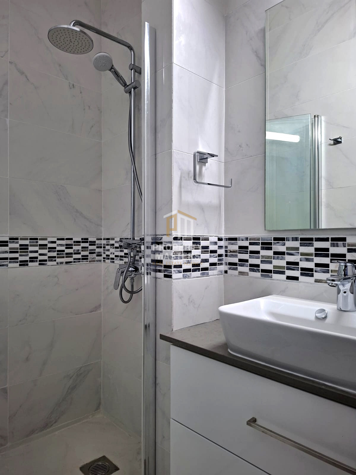 7 bedroom Detached Villa in Geroskipou photo 11