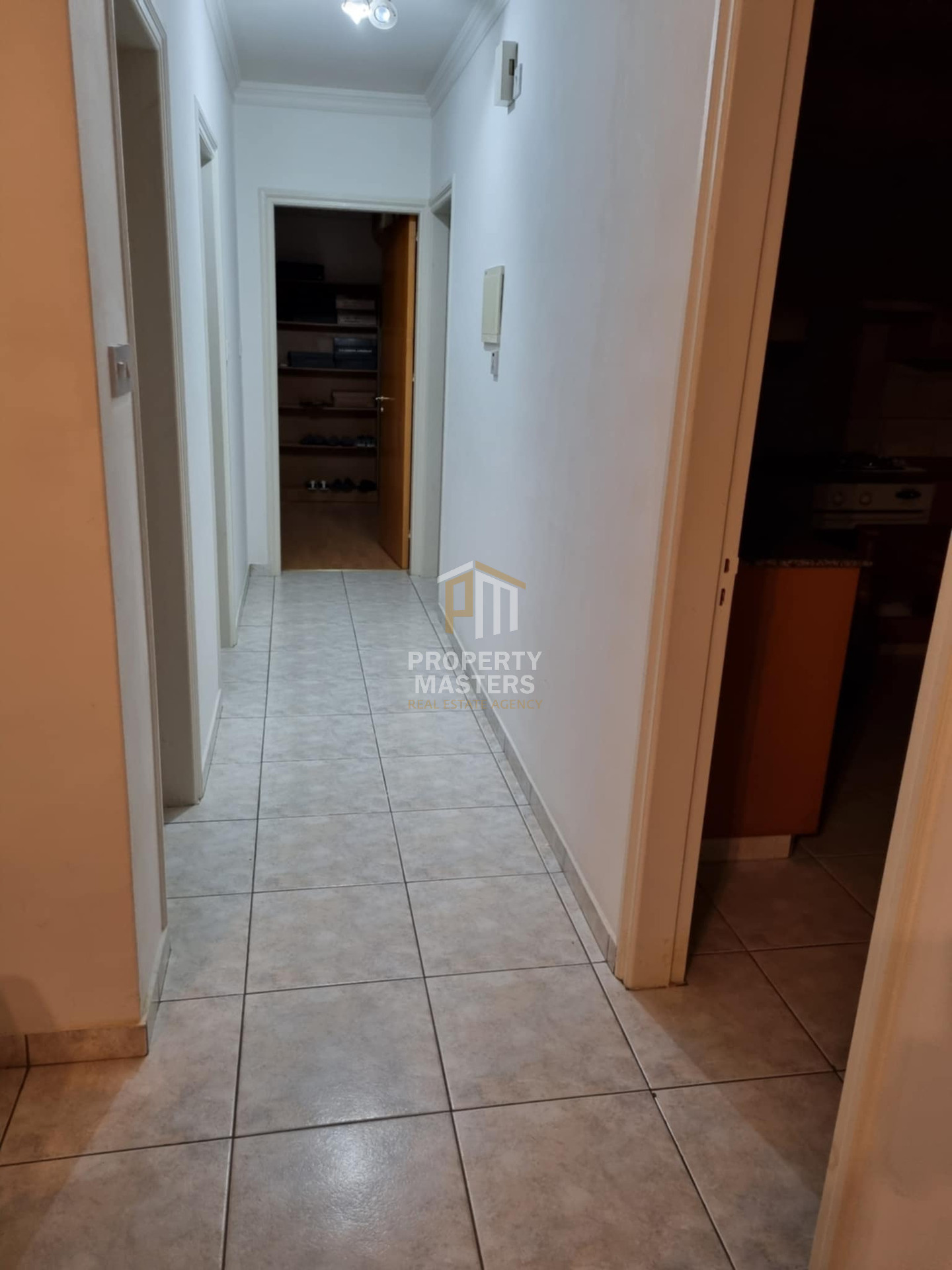 Spacious Two Bedroom Apartment in Metropolis Mall Area, Larnaca photo 8