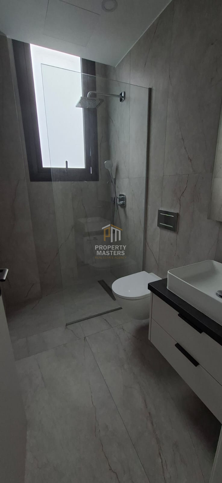 Luxury 3-Bedroom Villa with Private Pool in Chloraka photo 11