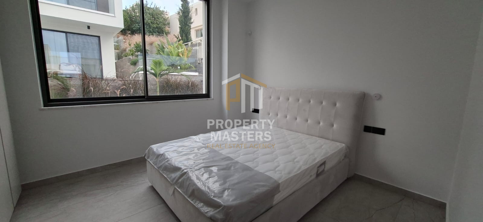 Luxury 3-Bedroom Villa with Private Pool in Chloraka photo 14