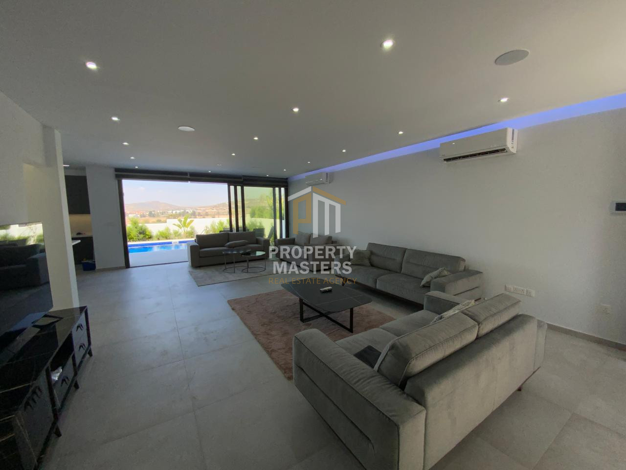 3 bedroom Detached House in Pyla Tourist Area photo 3