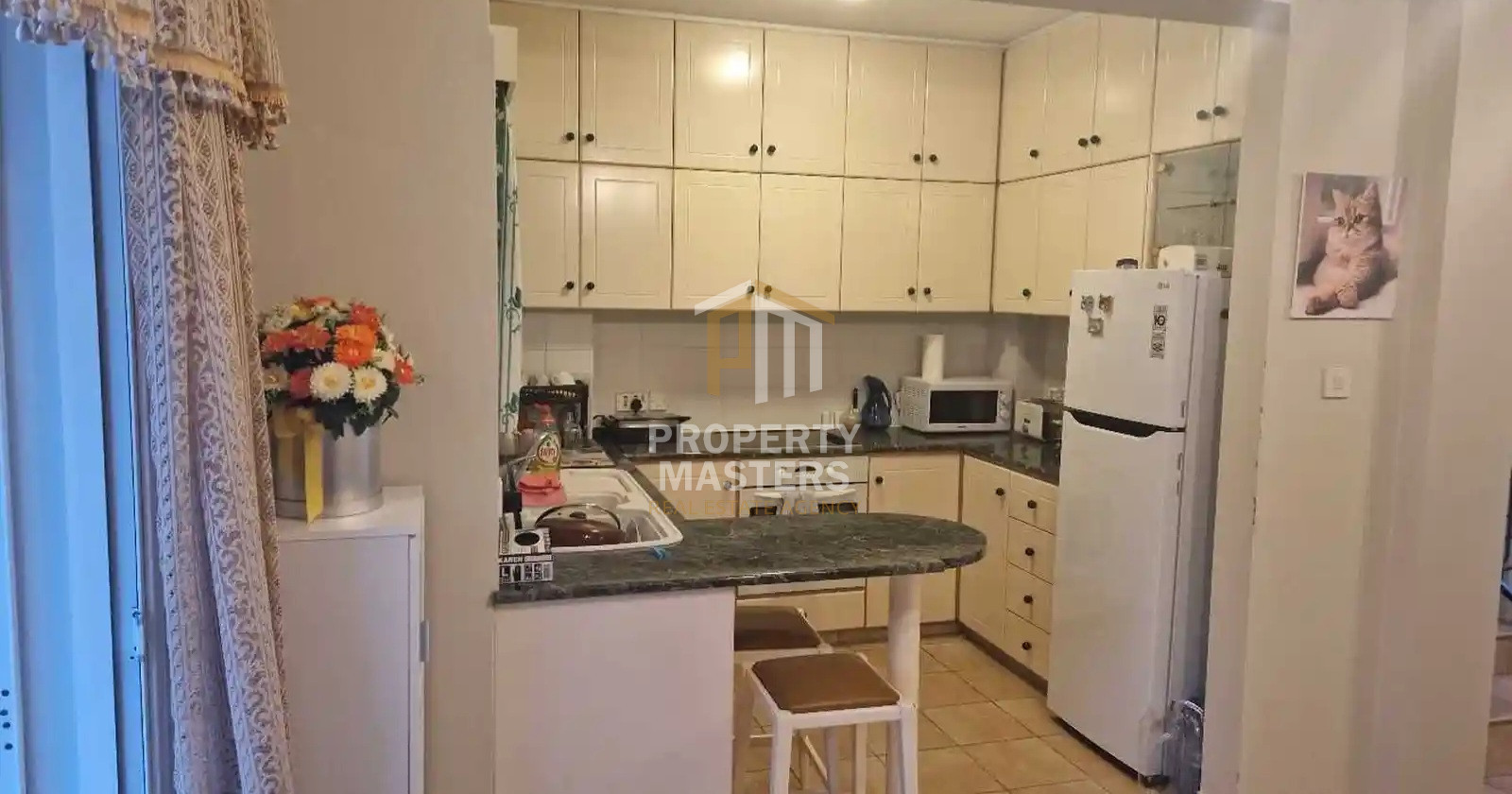 3 bedroom Detached House in Perivolia Larnakas photo 5