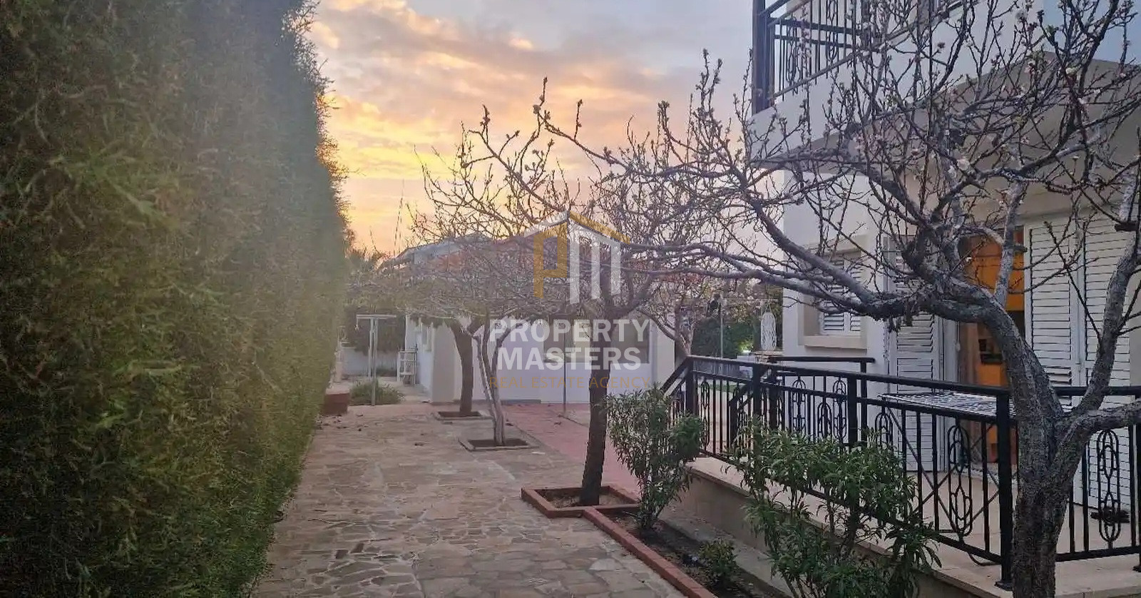 3 bedroom Detached House in Perivolia Larnakas photo 6