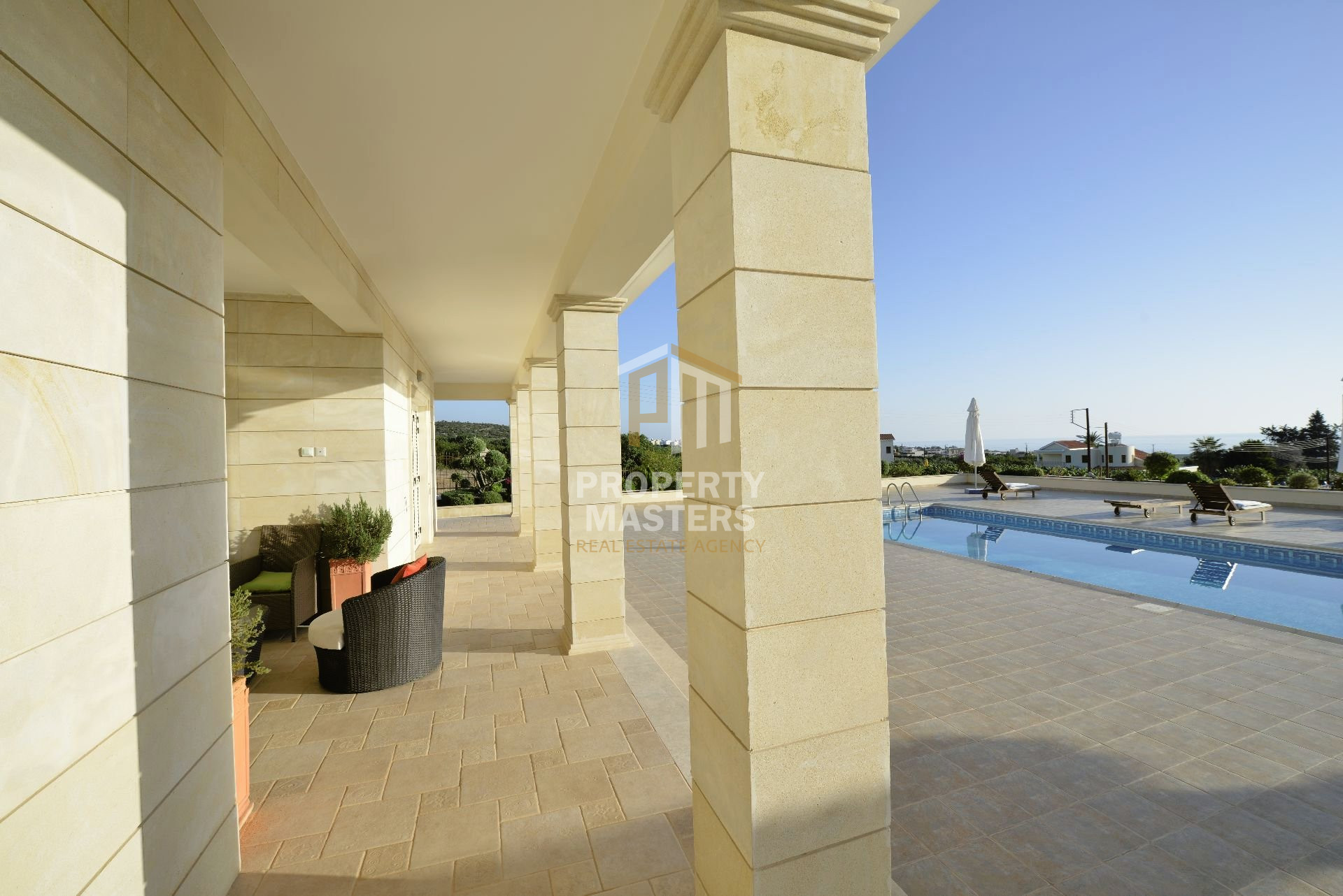 8 bedroom Detached House in SEA CAVES PEGEIA photo 7