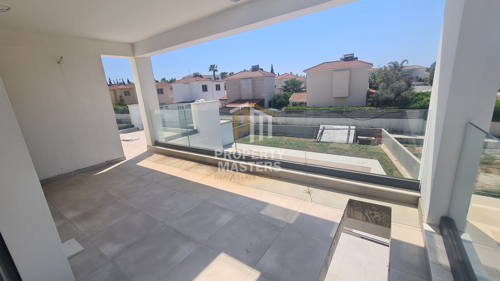 3 bedroom Detached House in Perivolia Larnakas photo 10