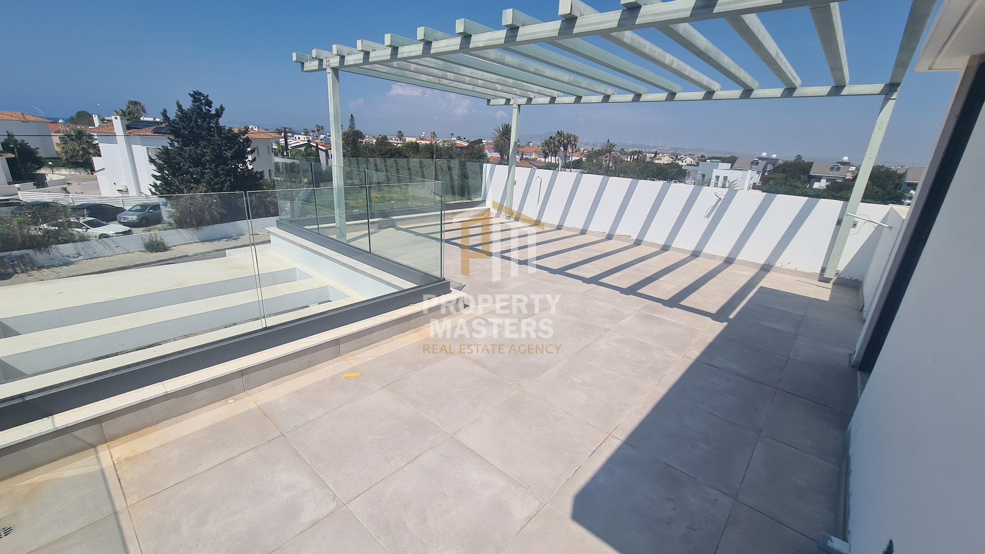3 bedroom Detached House in Perivolia Larnakas photo 12