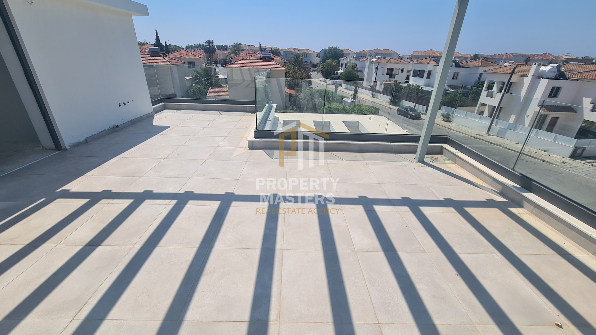 3 bedroom Detached House in Perivolia Larnakas photo 14