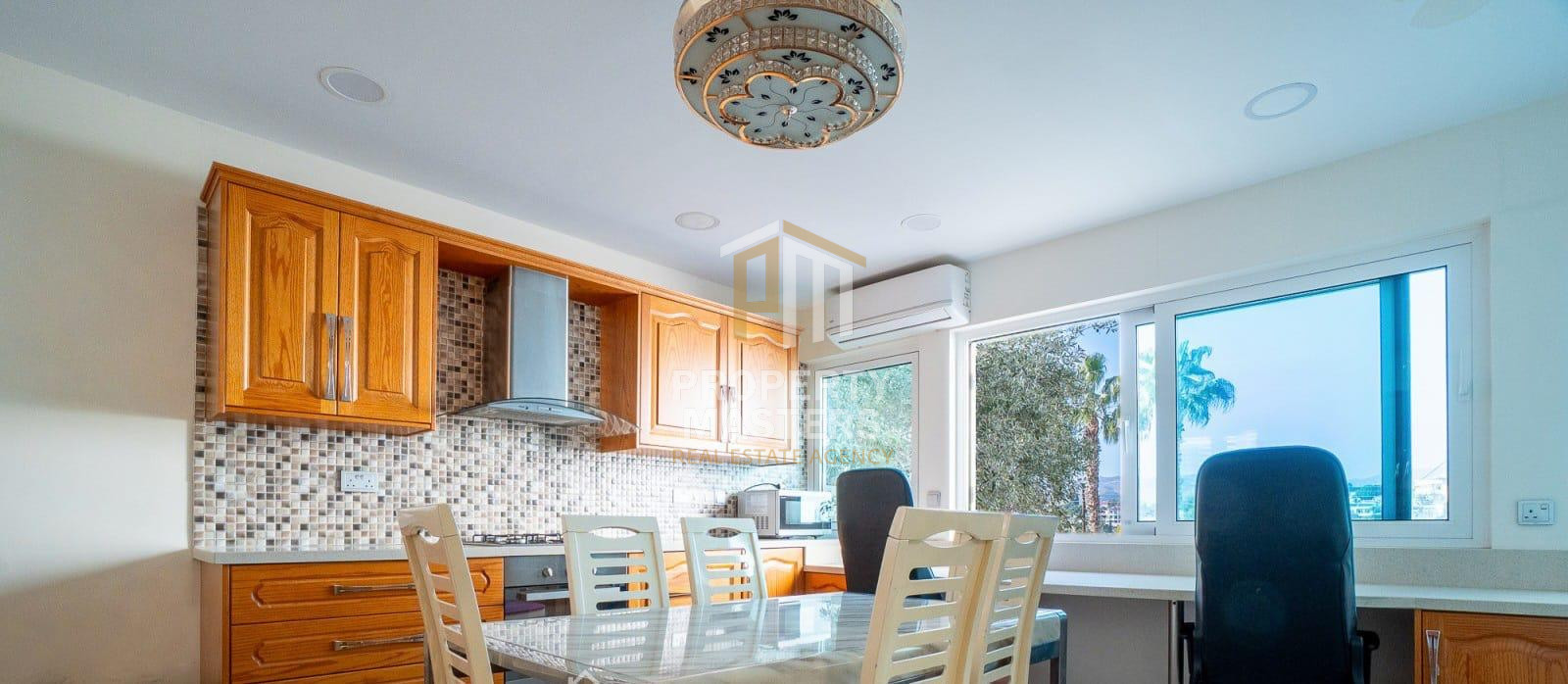 Detached 6 Bedroom Villa with swimming pool in Germasogeia, Limassol photo 8