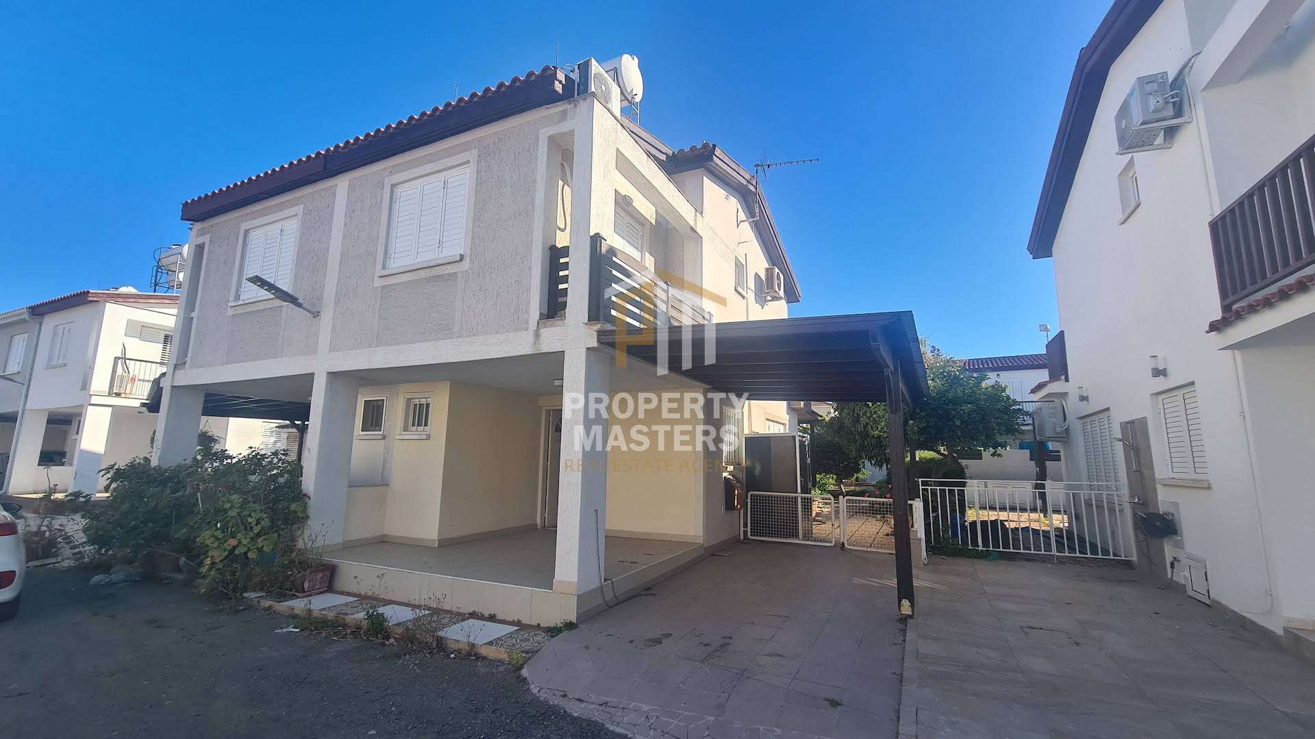 2 bedroom Semi-Detached House in Perivolia Larnakas photo 1