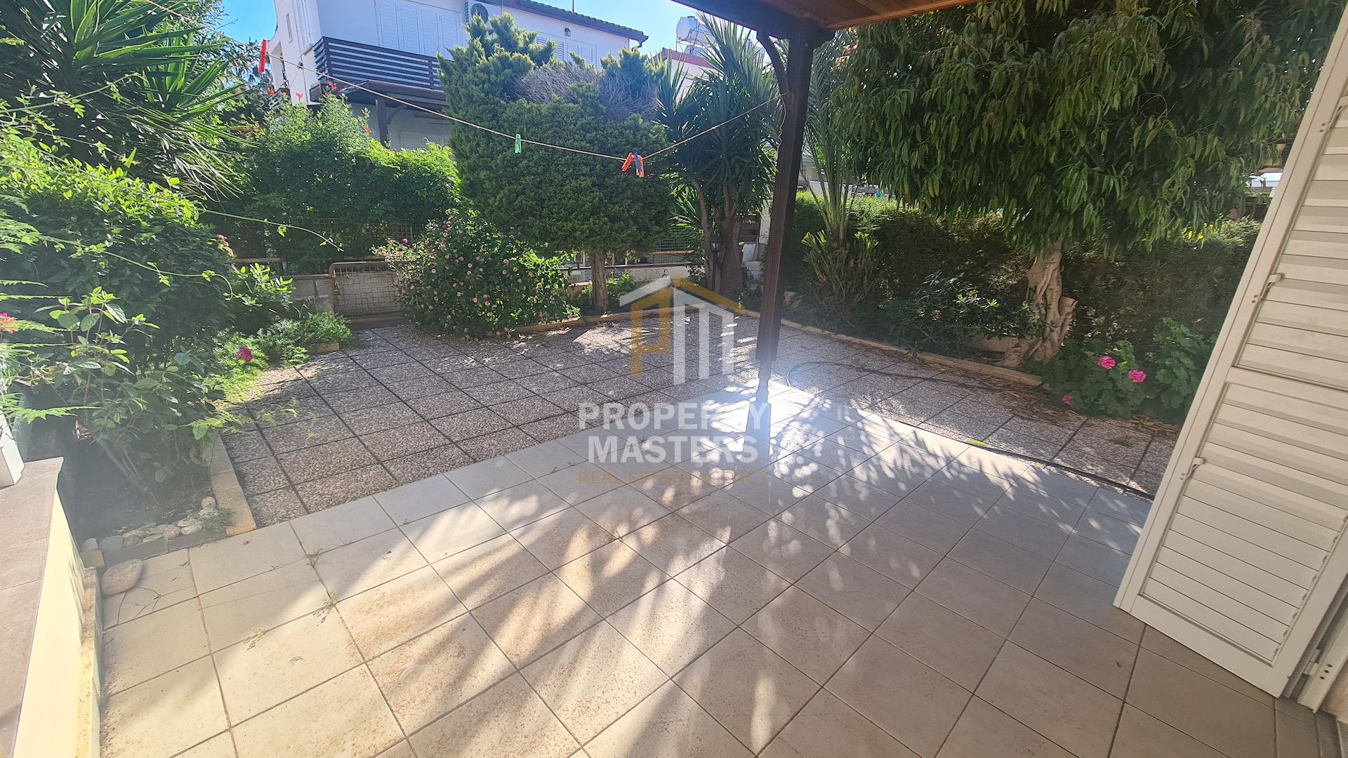 2 bedroom Semi-Detached House in Perivolia Larnakas photo 6
