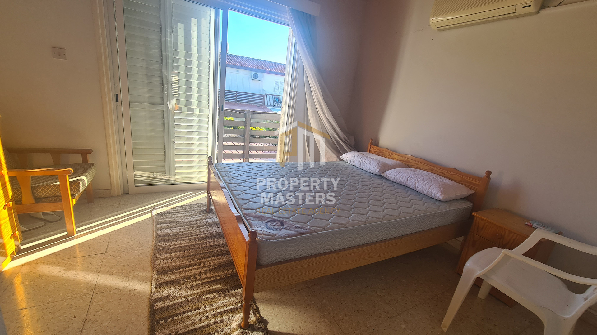 2 bedroom Semi-Detached House in Perivolia Larnakas photo 8