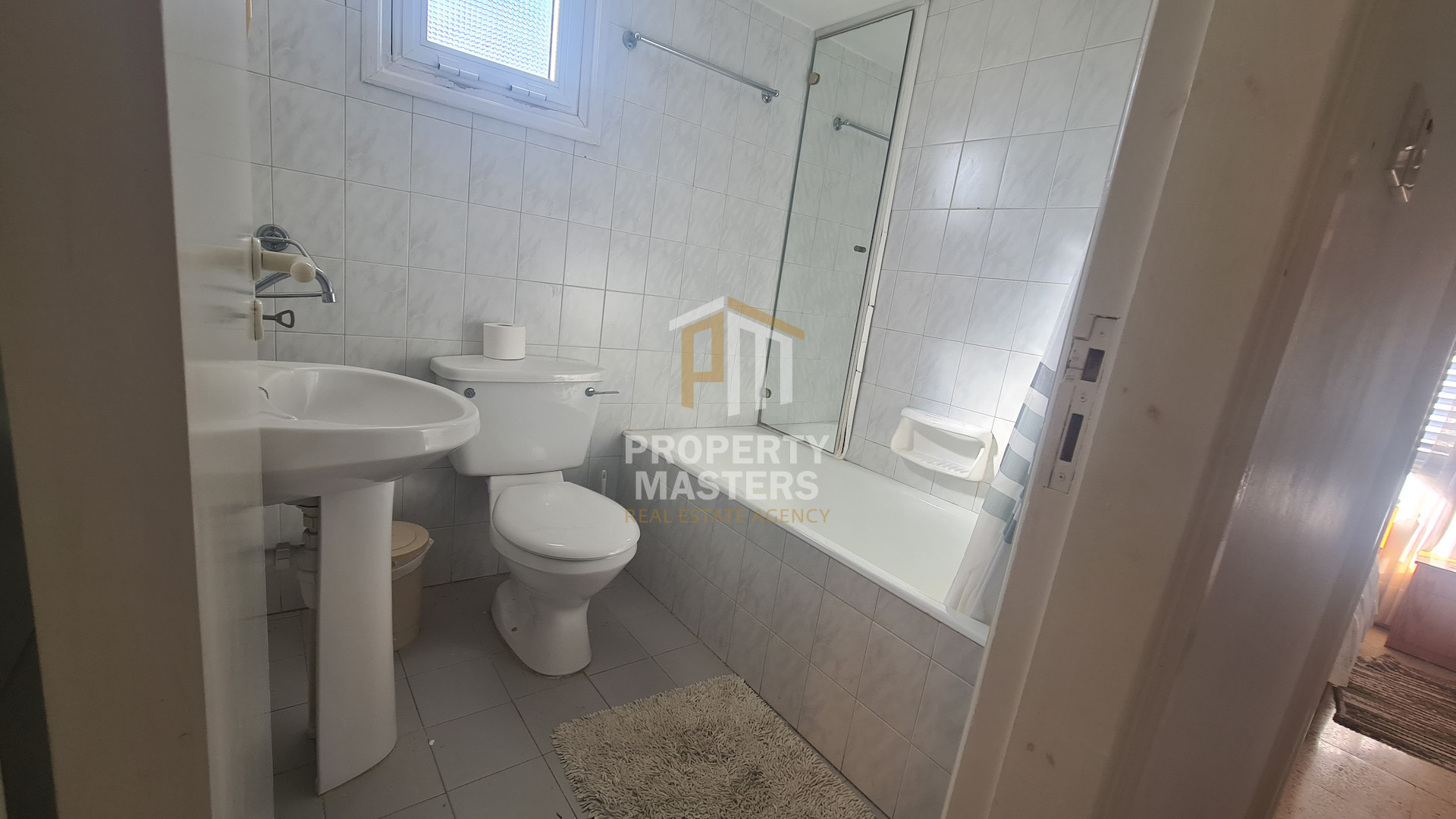2 bedroom Semi-Detached House in Perivolia Larnakas photo 12