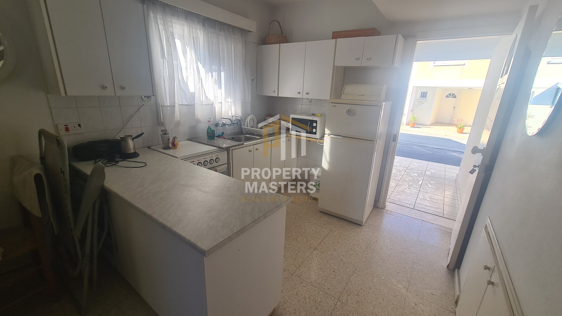 2 bedroom Semi-Detached House in Perivolia Larnakas photo 14