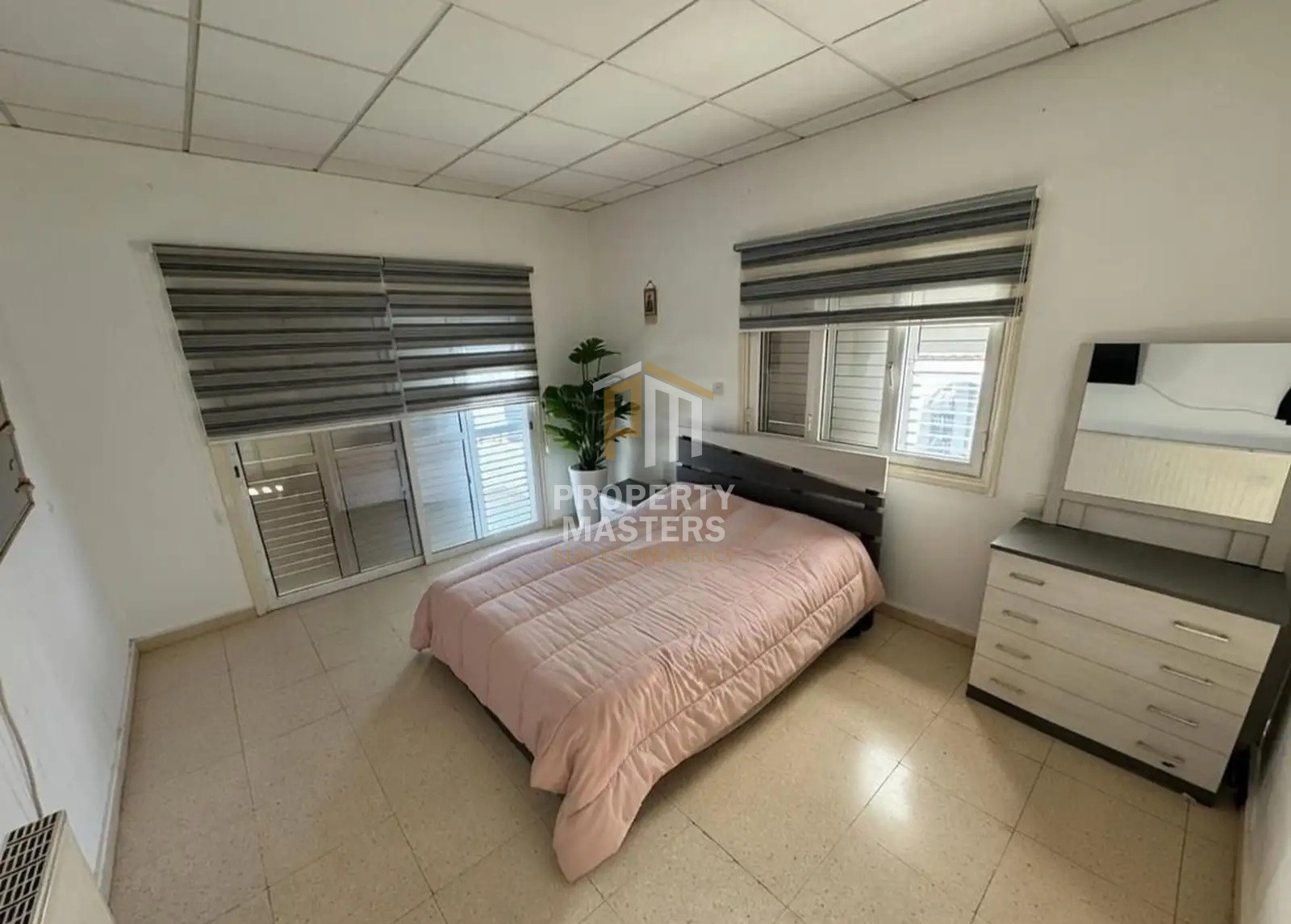 4 bedroom Detached House in Pyla photo 8