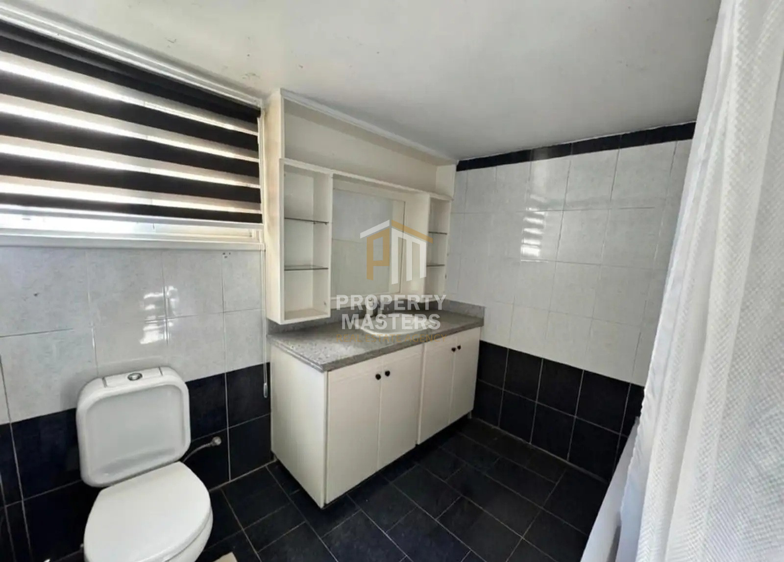 4 bedroom Detached House in Pyla photo 16