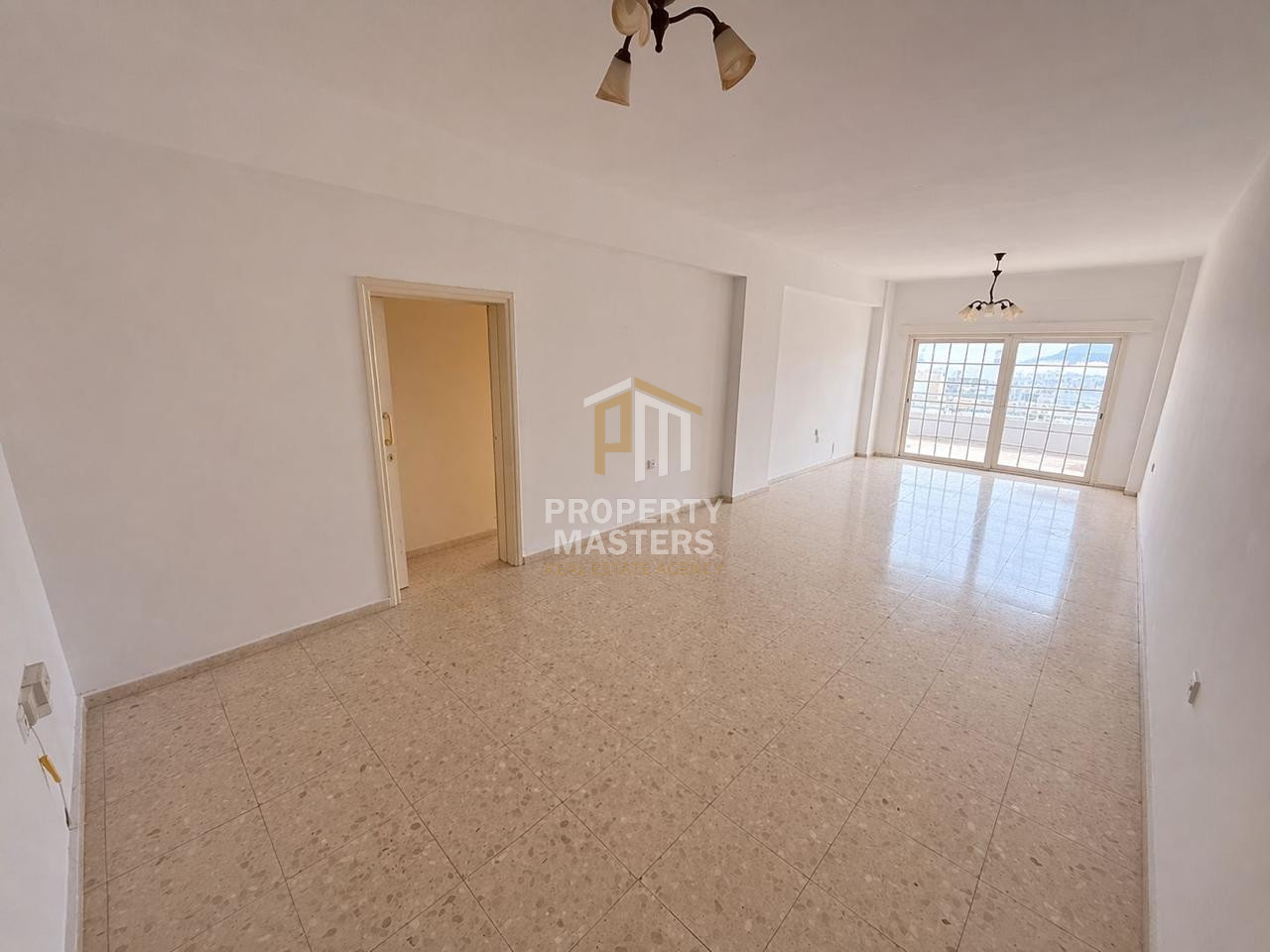Spacious Unfurnished Three Bedroom Apartment in Palouriotissa, Nicosia photo 4