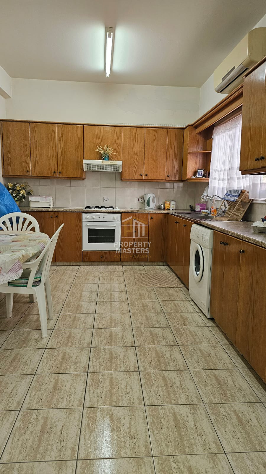 Fully Furnished Three Bedroom House in Peaceful Mosfiloti photo 16