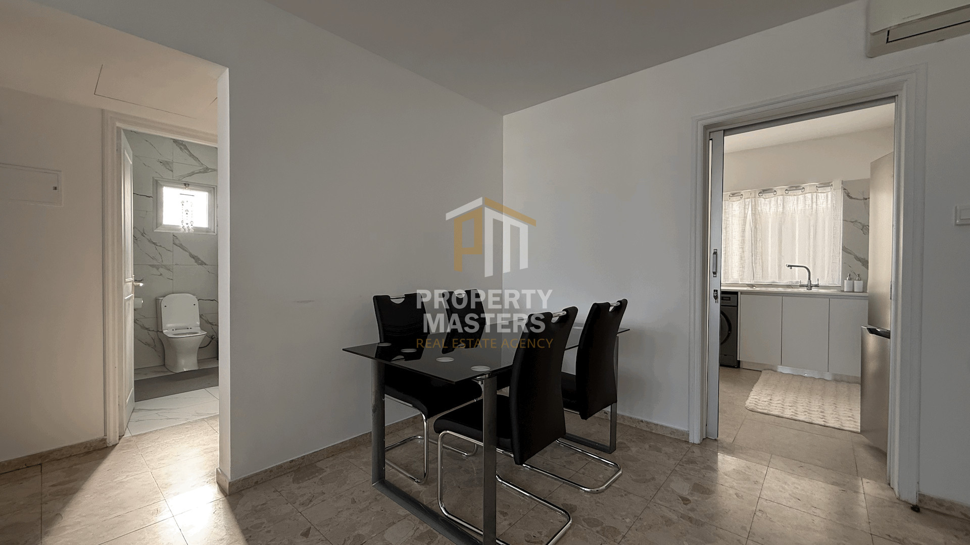 Modern Two Bedroom Apartment by the sea photo 7
