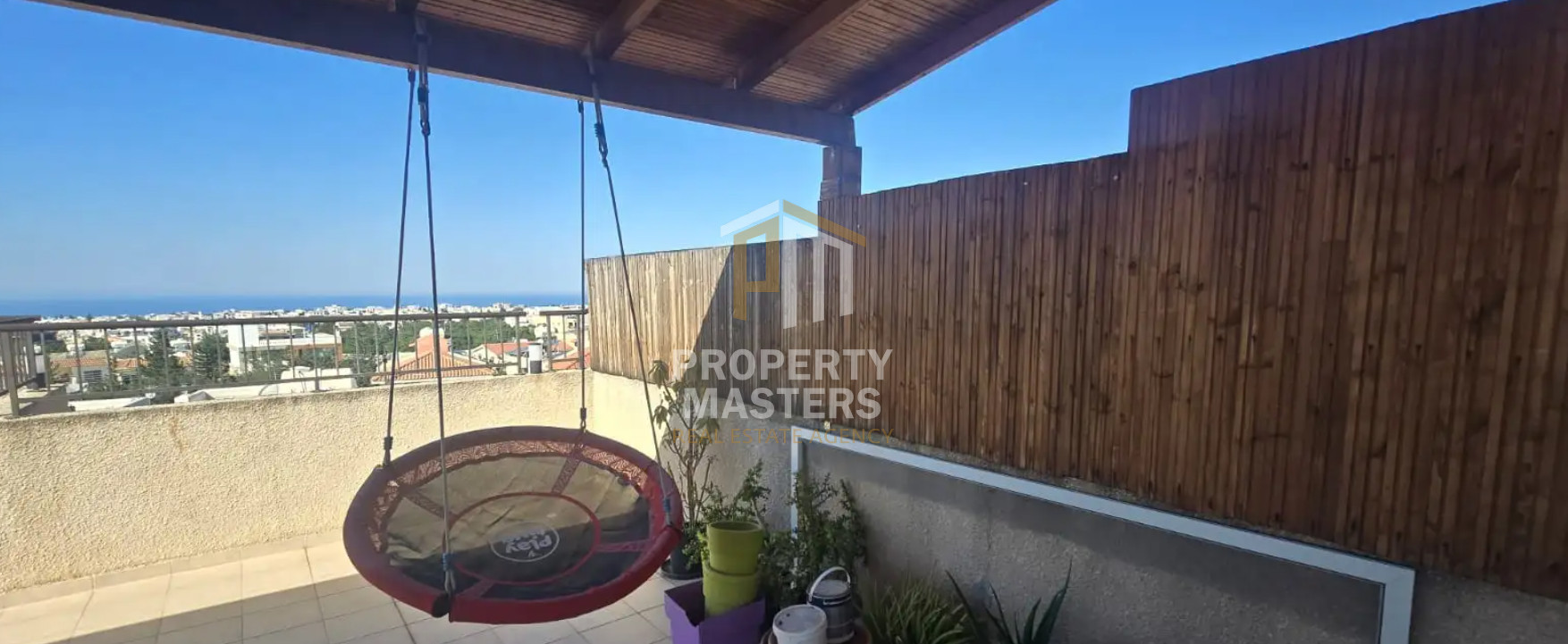2-Bedroom Penthouse with Panoramic Sea Views in Paphos photo 3