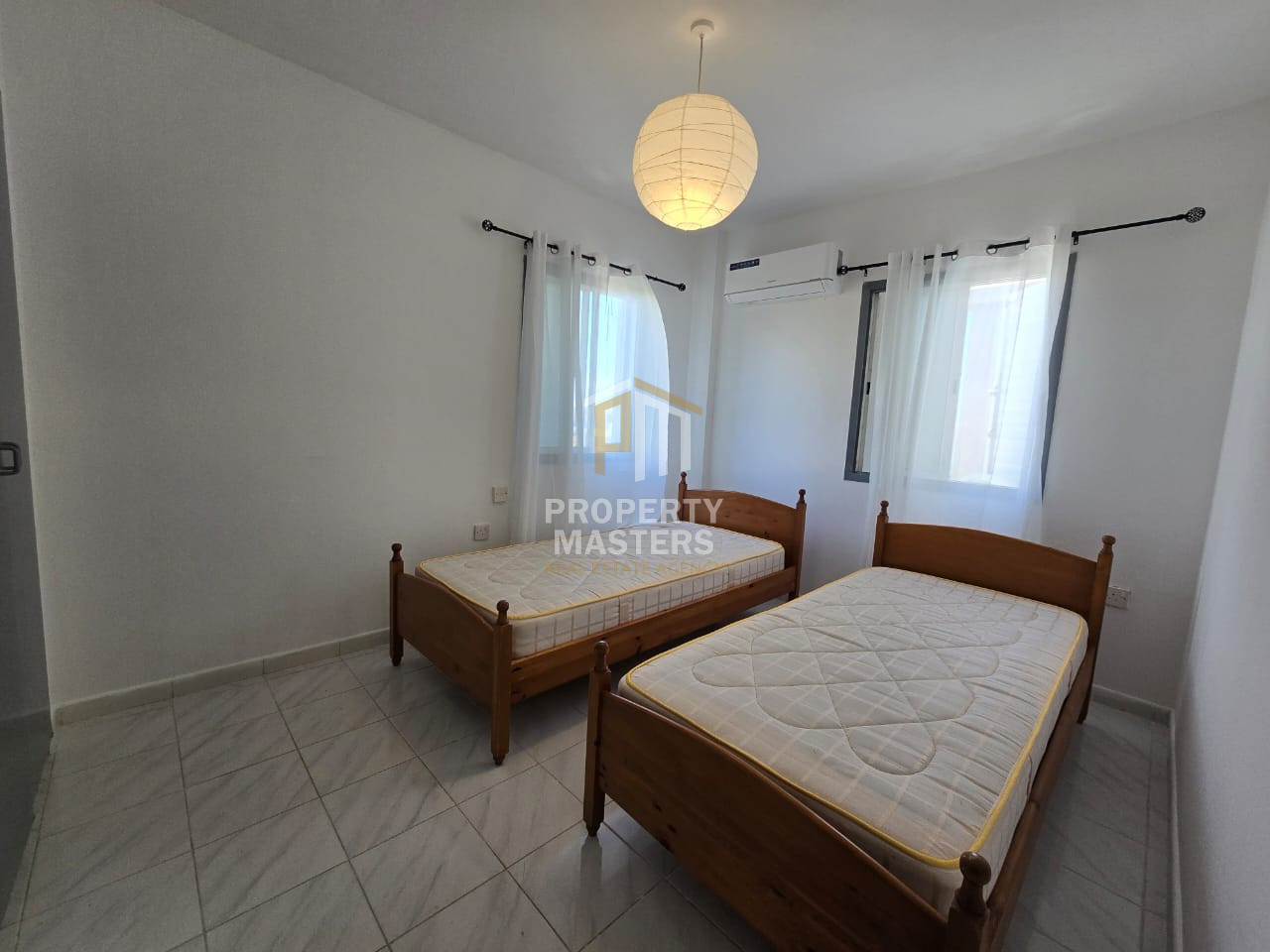Partially Furnished Paralimni Apartment Two Bedrooms Quiet Area photo 6