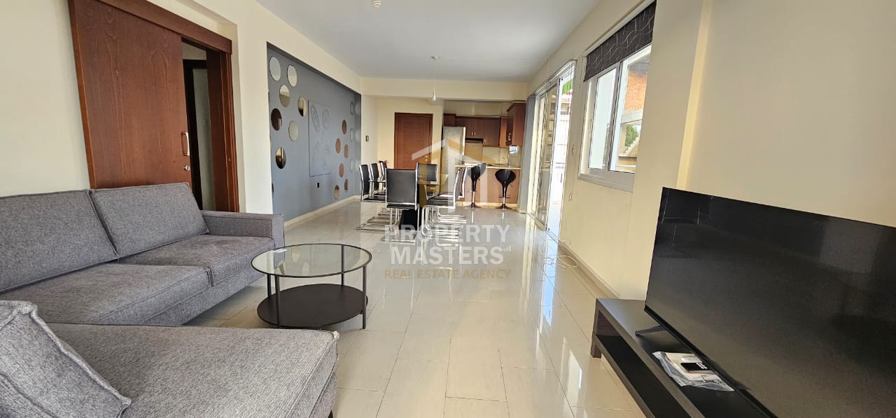 2 bedroom Apartment in Metropolis Mall photo 3
