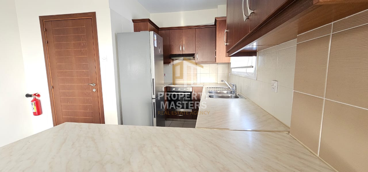 2 bedroom Apartment in Metropolis Mall photo 4