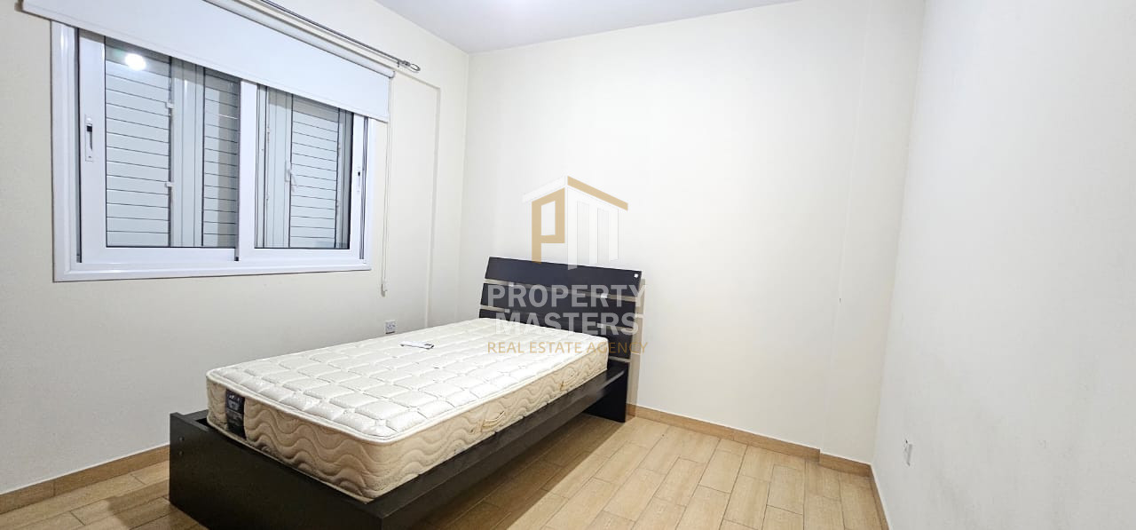 2 bedroom Apartment in Metropolis Mall photo 7