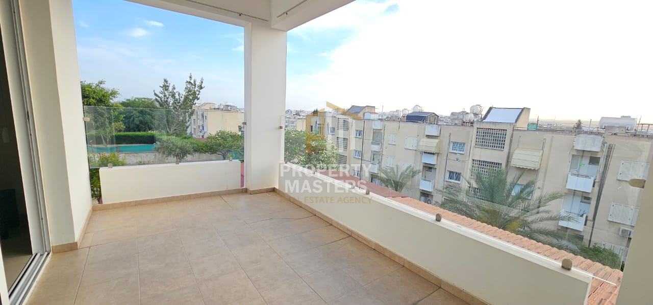 2 bedroom Apartment in Metropolis Mall photo 11