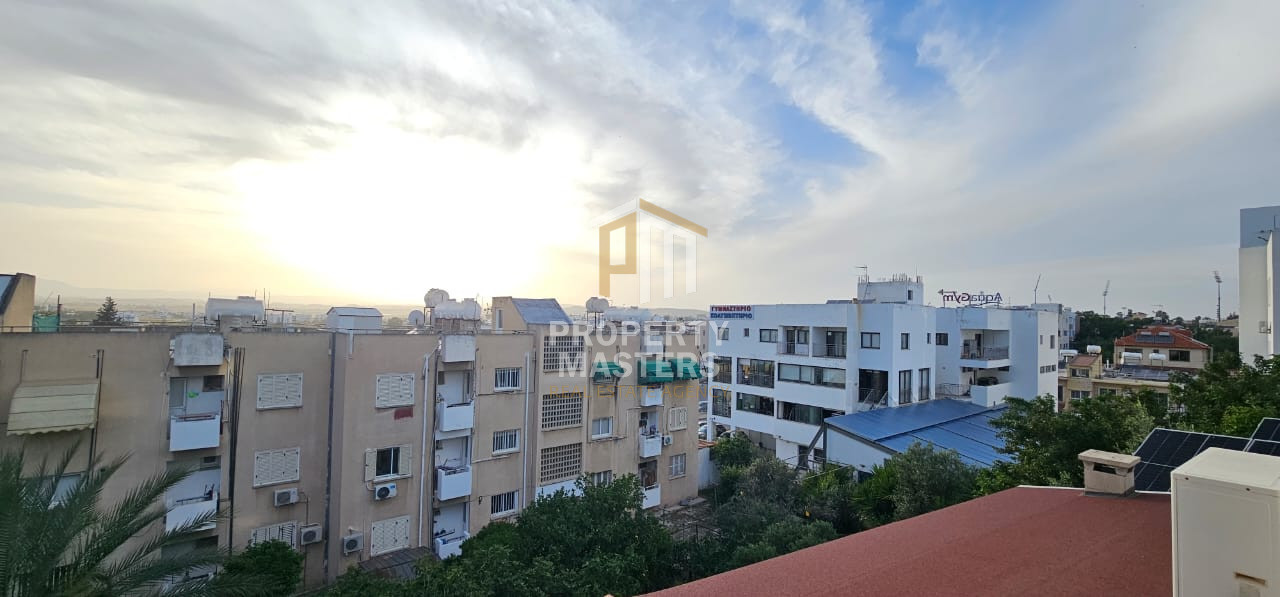 2 bedroom Apartment in Metropolis Mall photo 13