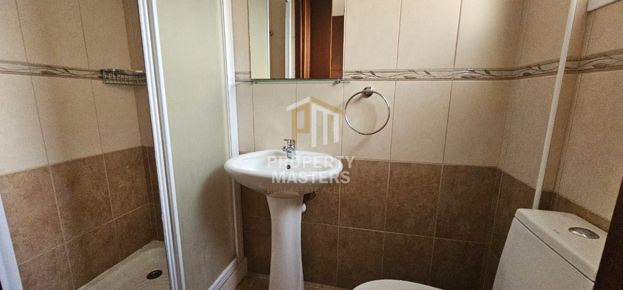 2 bedroom Apartment in Metropolis Mall photo 9