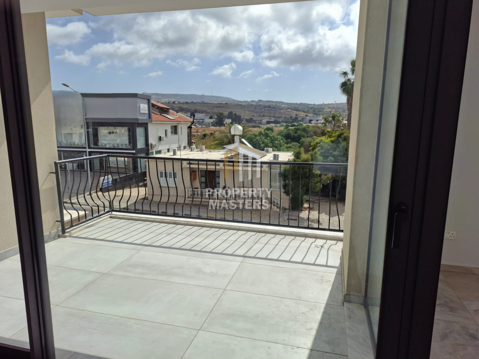 3 bedroom Apartment in Agios Theodoros Pafos photo 5