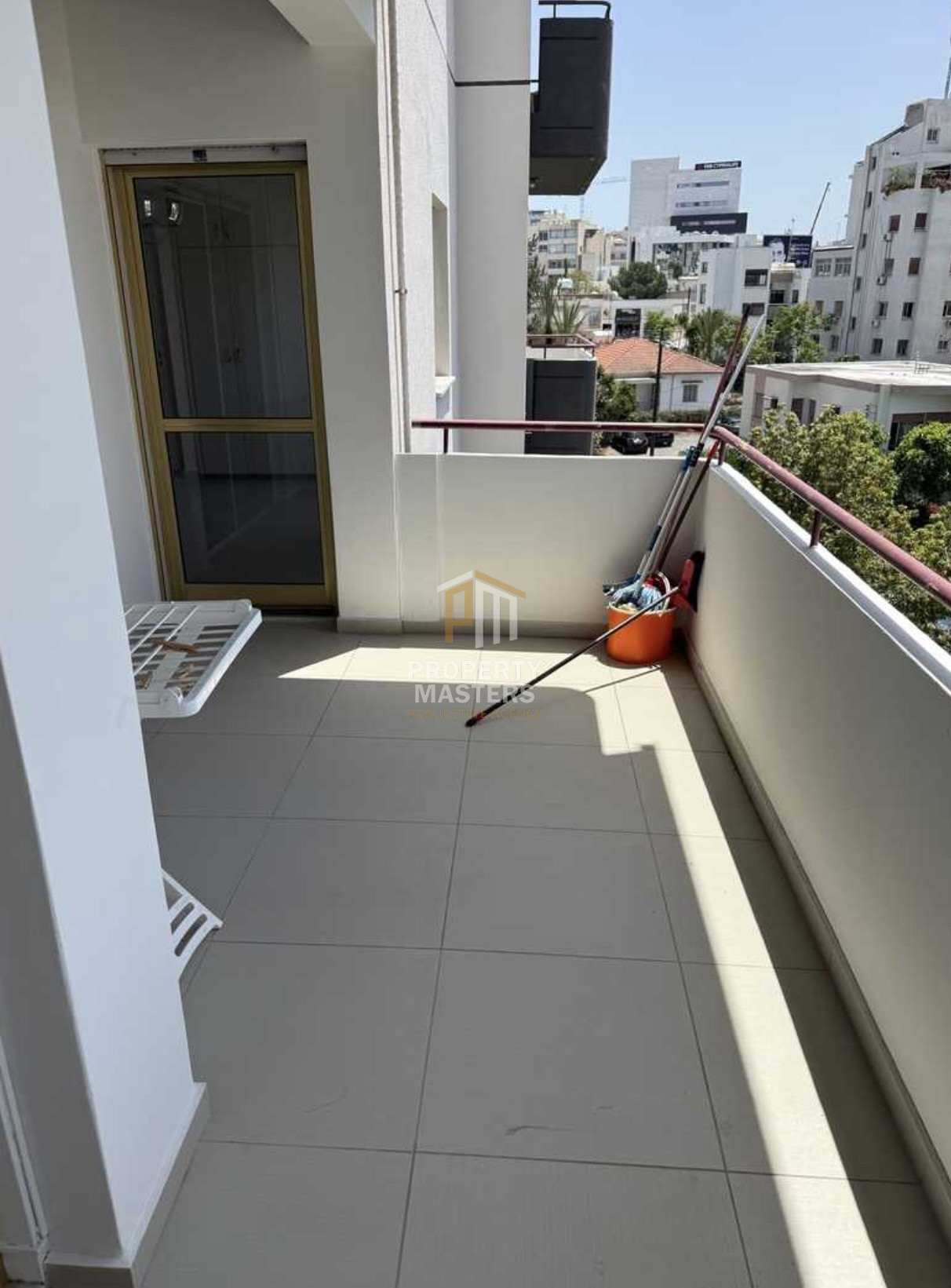 3 bedroom Apartment in Strovolos — Agioi Omologites photo 8