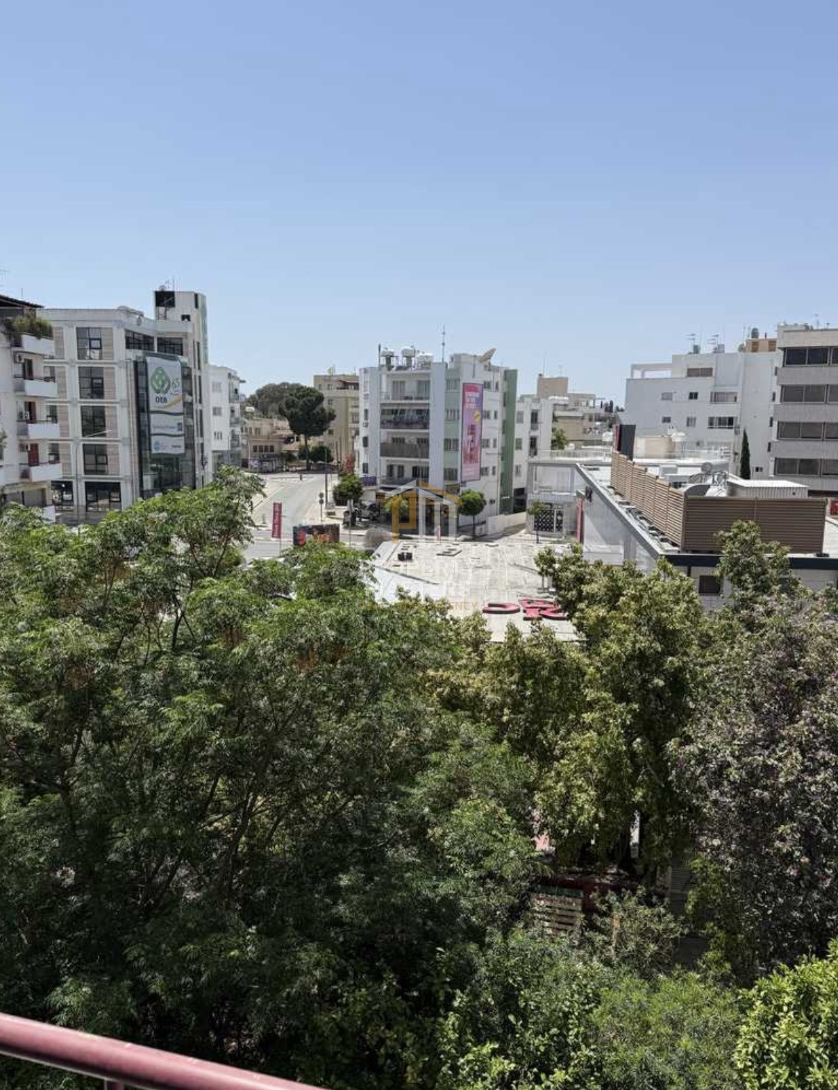 3 bedroom Apartment in Strovolos — Agioi Omologites photo 10