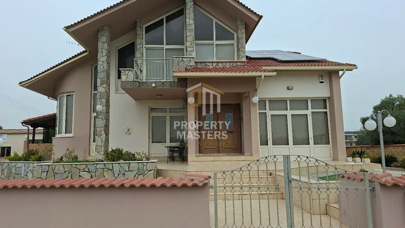 Commercial properties 370 m² for sale in Athienou, Larnaca, Cyprus