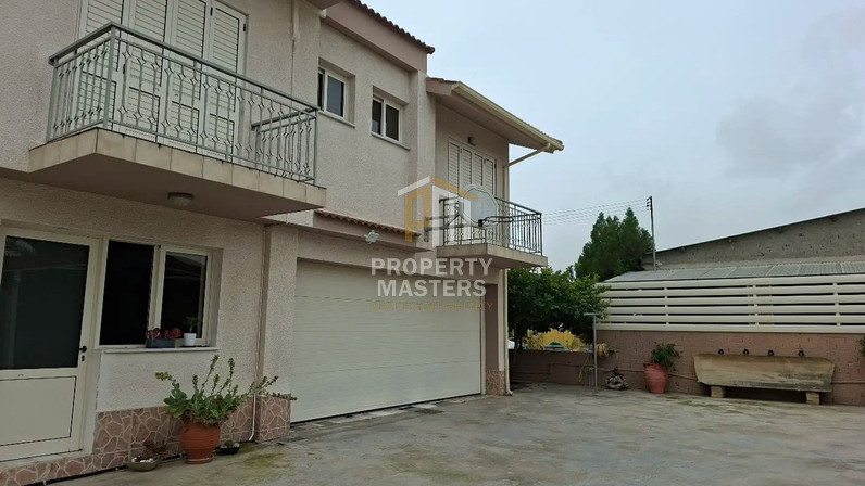 Commercial properties 370 m² for sale in Athienou, Larnaca, Cyprus