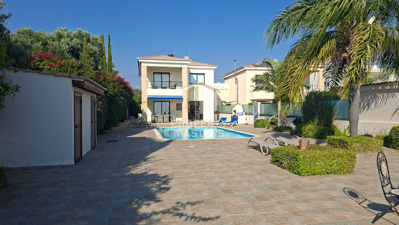 Commercial properties 146 m² for sale in Kouklia Pafou, Paphos, Cyprus