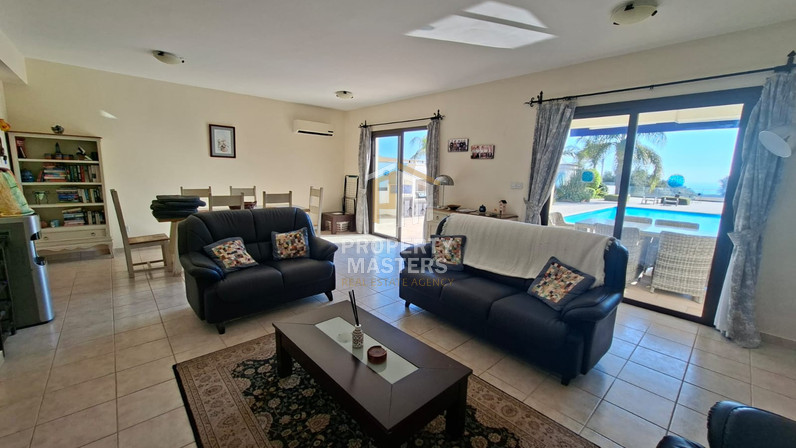 Commercial properties 146 m² for sale in Kouklia Pafou, Paphos, Cyprus